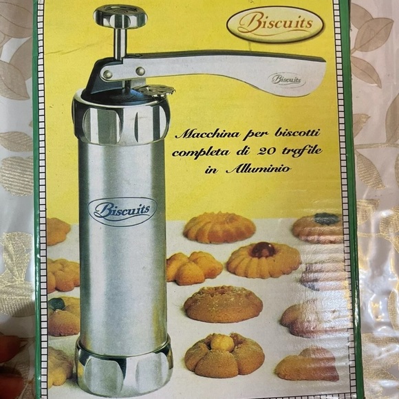 Biscuit Press Set Cookie Maker Kit Dough Biscuits Making Tools 20 Discs - Picture 2 of 4